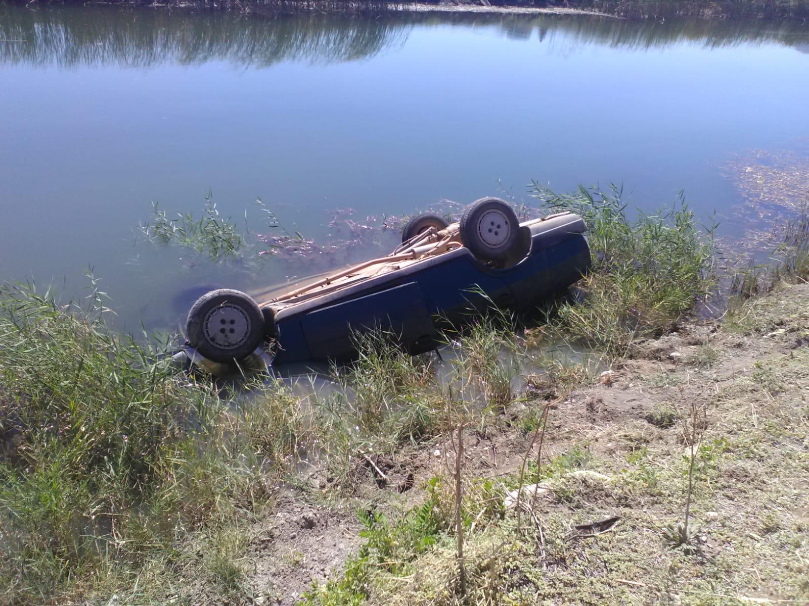 Konya'da otomobil kanala düştü: 1 ölü