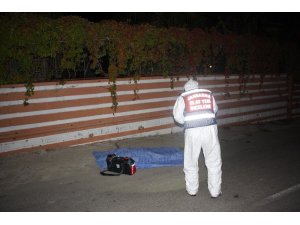 Ağabeyini arayıp kendini iyi hissetmediğini söyledi, cesedi yol kenarında bulundu