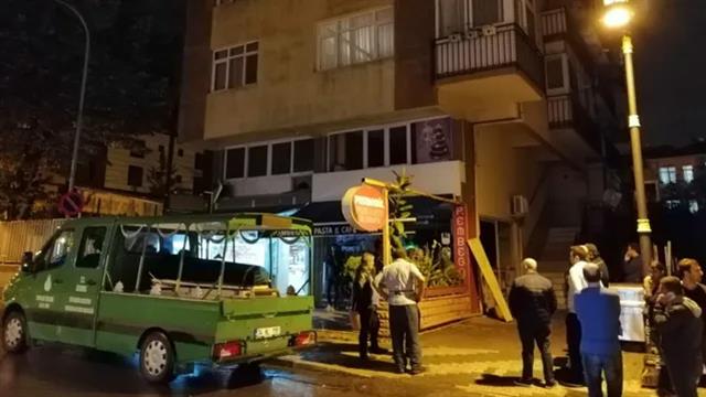 Defalarca bıçakladı... 17 yaşındaki genç babasını öldürdü...