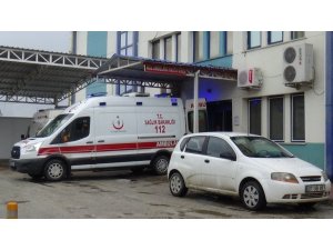 Devrilen traktörün sürücüsü hayatını kaybetti