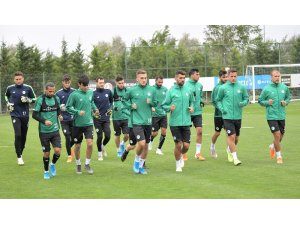 İttifak Holding Konyaspor ara vermedi