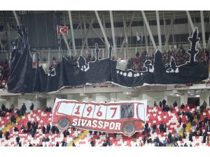 Sivassporlu taraftarlardan koreografi hazırlığı!