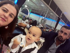 Muhtarın oynarken otomobil çarpan 3 yaşındaki oğlu öldü