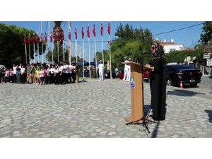 İzmir’de skandal: Başörtülü sunucu öğretmene akıl almaz tepki