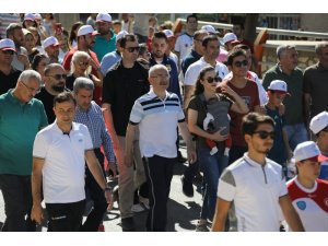 Mardin’de vatandaşlar sağlık için yürüdü