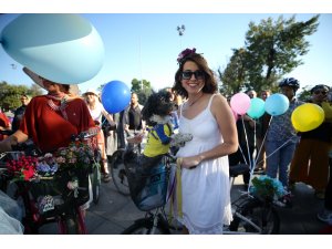 Düzce'de "Süslü Kadınlar Bisiklet Turu" etkinliği