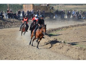 5. Rahvan At Yarışları yapıldı