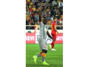 Jean Michael Seri ilk golünü attı