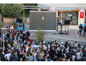 "Işık hadisesi"ni izlemek için sabah namazında bir araya geldiler