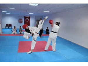 Tüm rakiplerini "Nakavt" eden tekvandocunun, hedefi Dünya şampiyonluğu