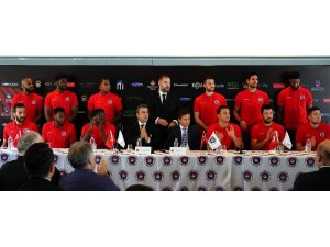Bahçeşehir Koleji yeni transferlerini basına tanıttı