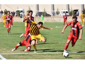 Aliağaspor lige galibiyetle başladı