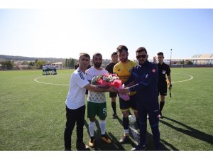 Söğütspor ligin ilk haftasında rahat kazandı