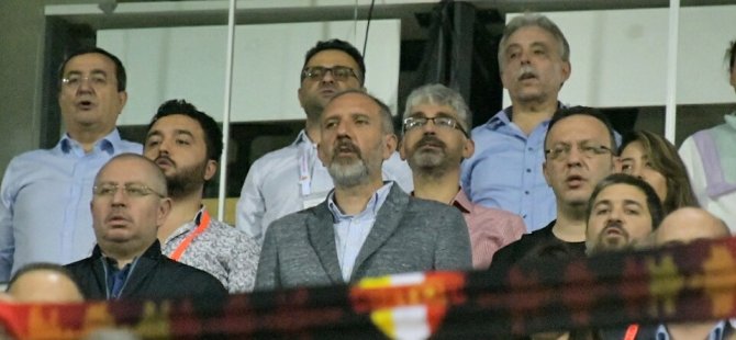 Vali Toprak üzgün ayrıldı