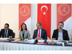 Rektör Bağlı basın mensuplarıyla bir araya geldi