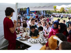 Ankara Üniversitesinin Çocuk Bilim Şenliği'ne 8 bin çocuk katıldı