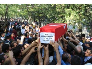 Şehit Teğmen Dinçer Konya'da son yolculuğuna uğurlandı