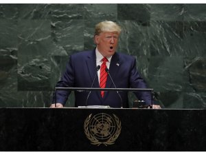ABD Başkanı Donald Trump, "Dünyadaki ülkelerin karşısındaki en büyük tehlike İran’ın baskıcı rejimidir. Suriye’de ve Yemen’de savaşın sponsorluğunu yapmaktadırlar. İran’ın nükleer silahlara erişimini engellemek için ABD