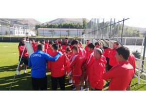 UEFA A Lisans Kursu’nun ilk etabı Erzurum’da başladı