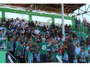 Salihli’de taraftardan çağrı: “Tek yürek olup, bu takıma sahip çıkalım”