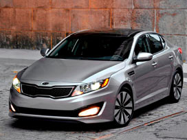 Kia Magentis yüzünü gösterdi