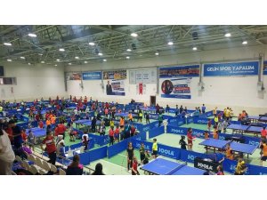 Büyükşehir’in masa tenisçileri Milli Takım seçmelerine katılıyor