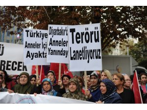STK kadın temsilcilerinden, Diyarbakır’daki annelere destek