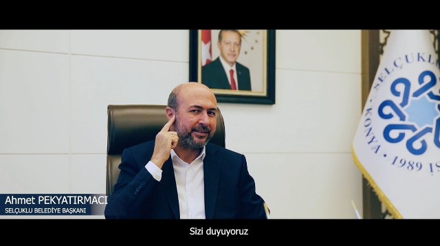 Konya protokolünden işaret diliyle mesaj