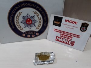 Araması bulunan 9 kişi yakalandı