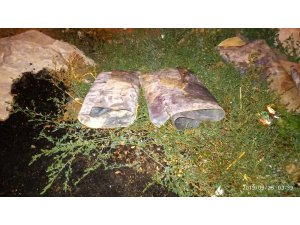 Camideki kurşun levhaları çalmaya çalışanlara suçüstü