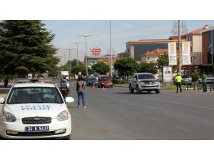 Sürücülere arabada sigara içme cezası