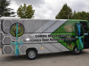 Çumra Belediyesi İçeriçumraspor Kulübü'ne takım otobüsü aldı