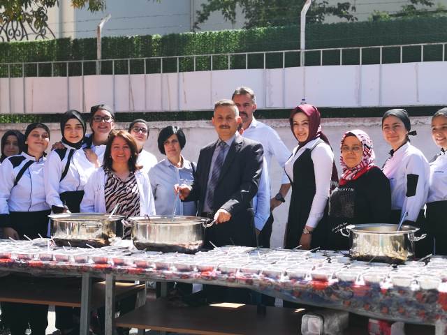 Meram Atatürk KML’de aşure günü