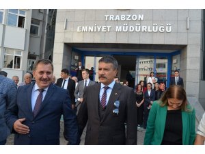 Emniyet Müdürü Çevik yeni görevine atma türkü ile uğurlandı