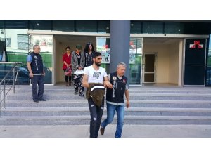 Bursa’da uyuşturucu baskını: 3 gözaltı