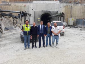 Kaymakam Taşkıran, Afşar-Hadimi Tünel inşaatını inceledi