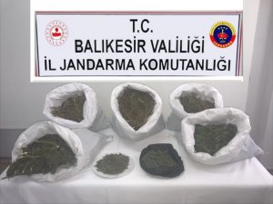 Manyas’ta 10 kilogram esrar yakalandı