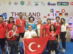 Konyalı Para Badmintonculardan 4 madalya