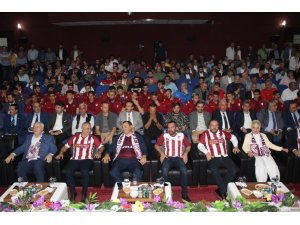 Elazığspor’a destek için 5 saatte 40 bin 58 adet forma satıldı