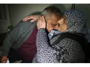 Anne ile oğulun ağlatan buluşması