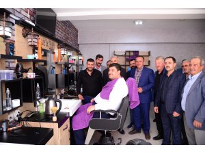 Açılışını yaptığı dükkanın ismini değiştirdi