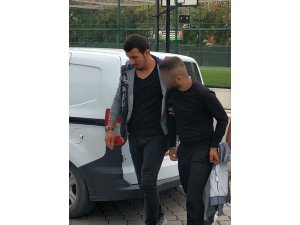 Uyuşturucu satmaktan gözaltına alındı