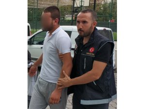 Uyuşturucu ticaretinden gözaltına alındı