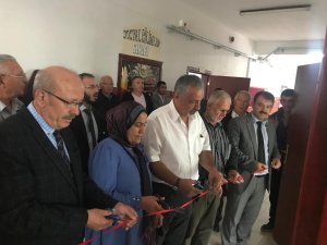 Derebucak'ta eğitime destek veren hayırseverlere plaket verildi