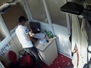 Camideki hırsızlık güvenlik kamerasında