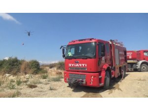 Helikopterle Asi Nehri’nden alınan suyla yangını söndürüldü