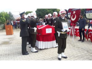 Ispartalı şehit memleketinde dualarla toprağa verildi