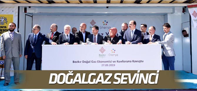 Bozkır doğalgaza kavuştu