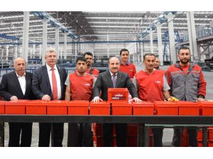 Sanayi ve Teknoloji Bakanı Varank'tan, Ako Akü fabrikasına ziyaret