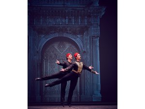 5. Murad'ın hayatı bale sahnesinde